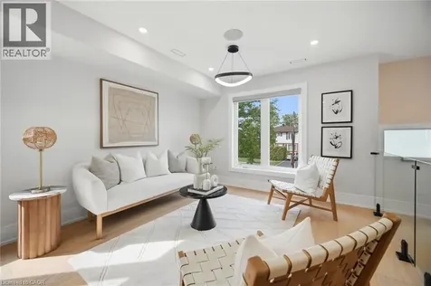 1230 Alexandra Avenue Mississauga ON L5E 2A5