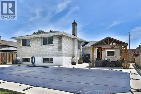 11 Lynwood Drive Stoney Creek ON L8E 3E7