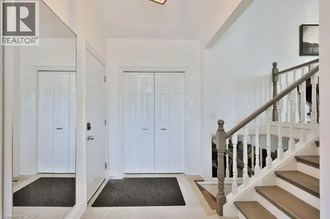 11 Lynwood Drive Stoney Creek ON L8E 3E7
