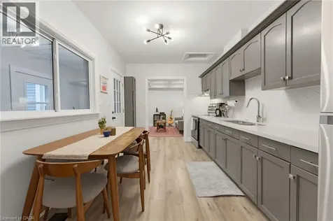 349 John Street Hamilton ON L8L 4R2