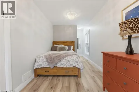 349 John Street Hamilton ON L8L 4R2