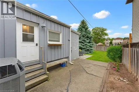 349 John Street Hamilton ON L8L 4R2