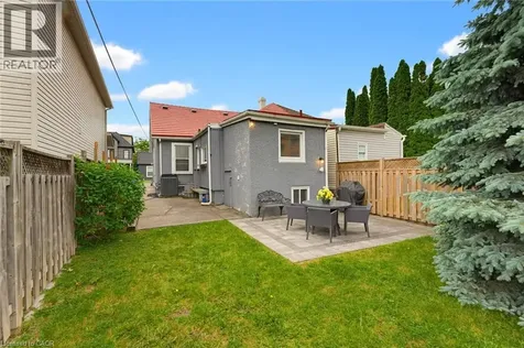 349 John Street Hamilton ON L8L 4R2