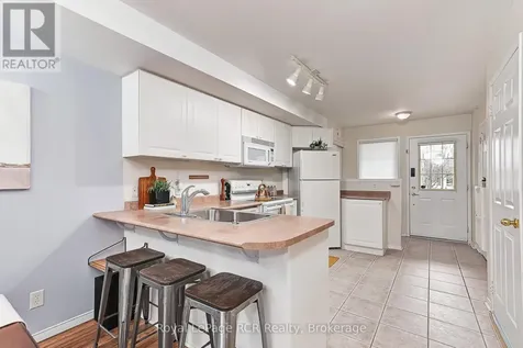 9 Royalton Lane Collingwood ON L9Y 5K4