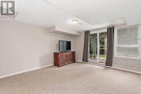 9 Royalton Lane Collingwood ON L9Y 5K4