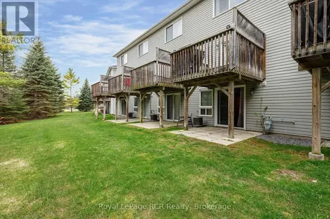 9 Royalton Lane Collingwood ON L9Y 5K4