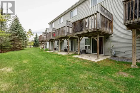 9 Royalton Lane Collingwood ON L9Y 5K4