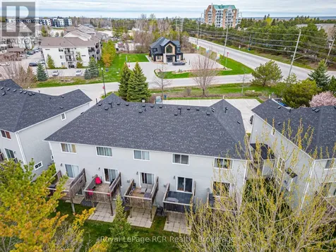 9 Royalton Lane Collingwood ON L9Y 5K4