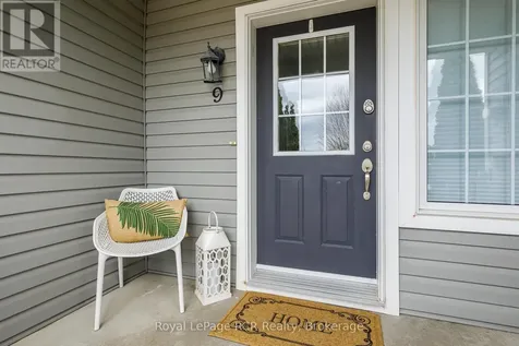 9 Royalton Lane Collingwood ON L9Y 5K4