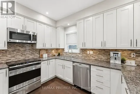 7 Christensen Avenue Caledon (bolton North) ON L7E 2Y6