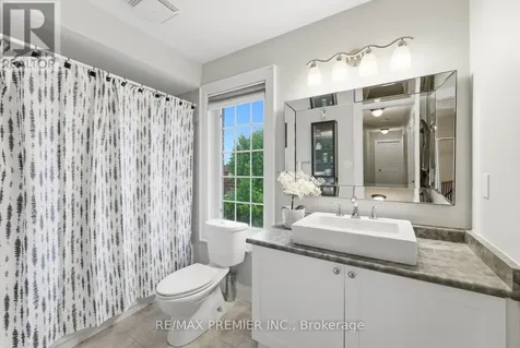 7 Christensen Avenue Caledon (bolton North) ON L7E 2Y6