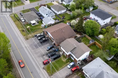 853-855 Hudson Avenue Thunder Bay ON P7A 6J5