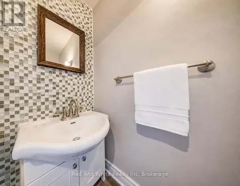 1138 Kathlene Court Cambridge ON N3H 4P2