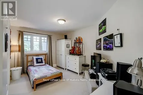 230 Ecclestone Drive Bracebridge ON P1L 1G4
