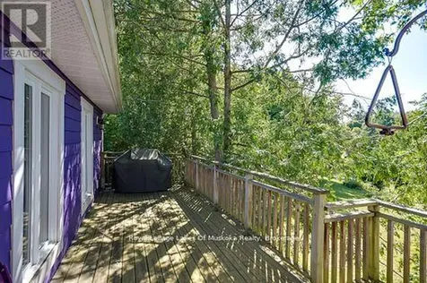 230 Ecclestone Drive Bracebridge ON P1L 1G4