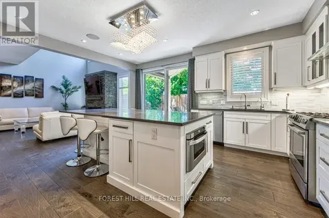 158 Eaglecrest Street Waterloo ON N2K 0C5