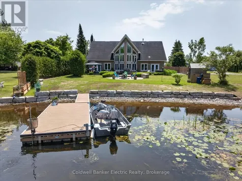 1221 Youngs Cove Road Selwyn ON K0L 1T0