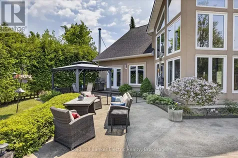 1221 Youngs Cove Road Selwyn ON K0L 1T0