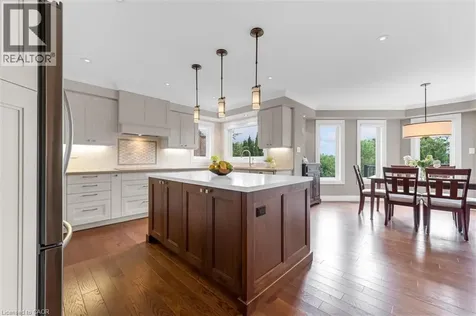 1539 Bayshire Drive Oakville ON L6H 6E5