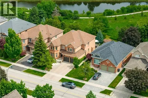 1539 Bayshire Drive Oakville ON L6H 6E5