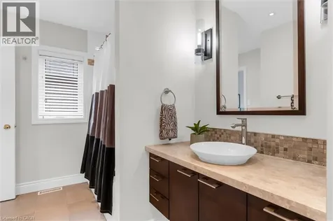 1539 Bayshire Drive Oakville ON L6H 6E5