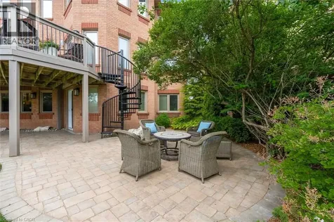 1539 Bayshire Drive Oakville ON L6H 6E5