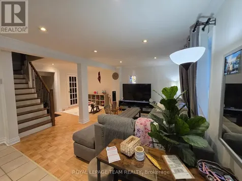 1247 Summerville Avenue Ottawa ON K1Z 8G6