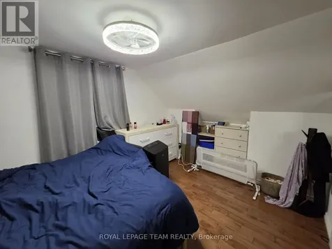 1247 Summerville Avenue Ottawa ON K1Z 8G6