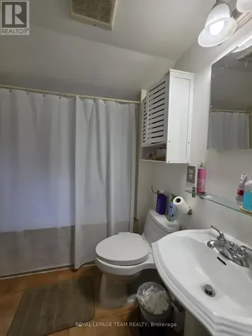 1247 Summerville Avenue Ottawa ON K1Z 8G6