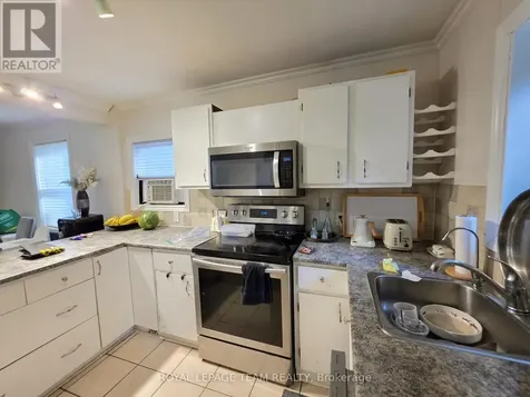 1247 Summerville Avenue Ottawa ON K1Z 8G6