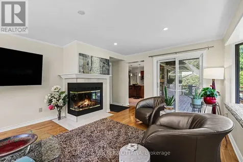 176 Sanford Avenue Ottawa ON K2C 0E9