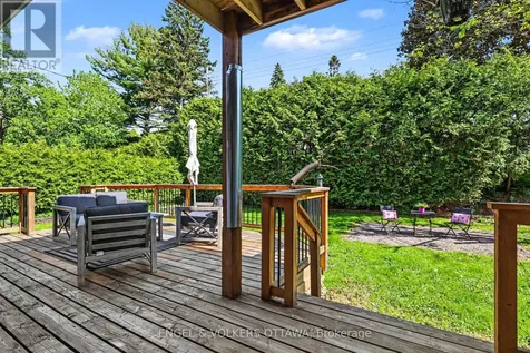 176 Sanford Avenue Ottawa ON K2C 0E9