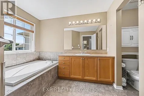 30 Midwood Private Ottawa ON K2J 5L7