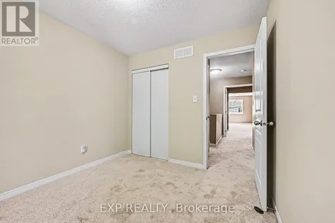 30 Midwood Private Ottawa ON K2J 5L7