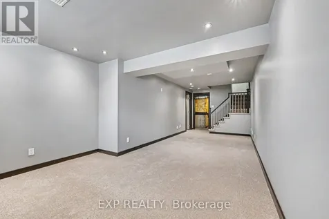 30 Midwood Private Ottawa ON K2J 5L7
