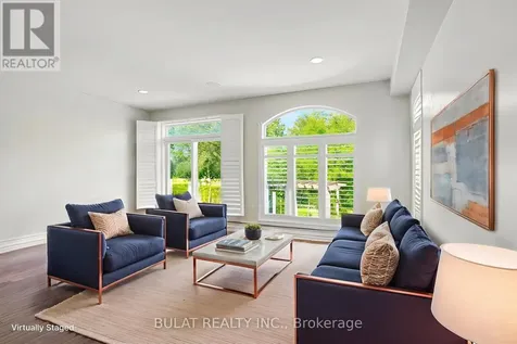 20 Mccooeye Lane Ottawa ON K2S 1B9