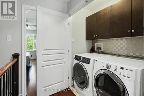 20 Mccooeye Lane Ottawa ON K2S 1B9