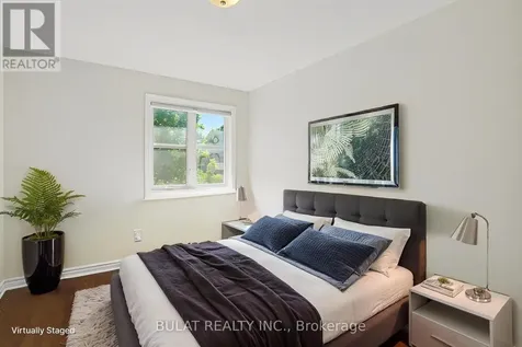20 Mccooeye Lane Ottawa ON K2S 1B9