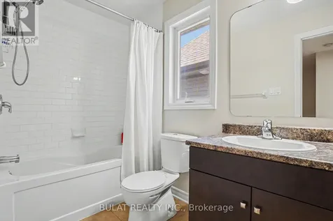 20 Mccooeye Lane Ottawa ON K2S 1B9