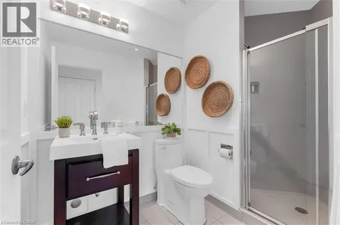 2511 Lakeshore Road West Oakville ON L6L 6L9