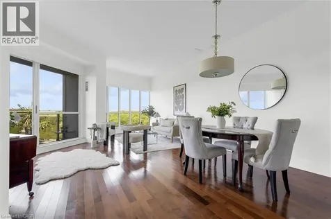 2511 Lakeshore Road West Oakville ON L6L 6L9