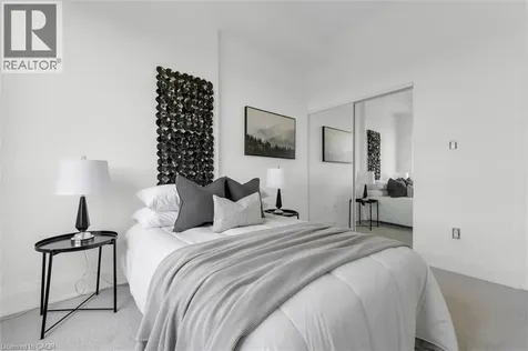 2511 Lakeshore Road West Oakville ON L6L 6L9