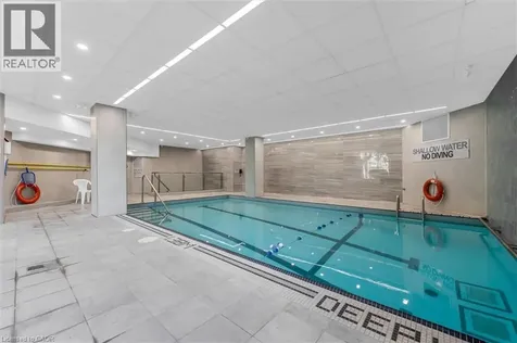 2511 Lakeshore Road West Oakville ON L6L 6L9