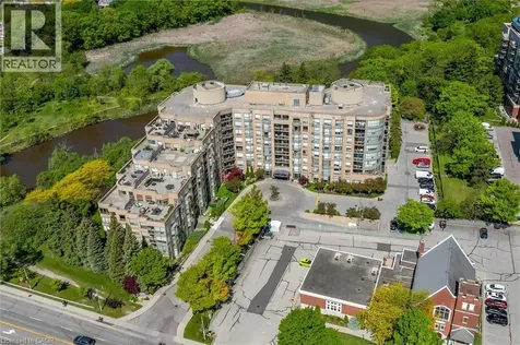2511 Lakeshore Road West Oakville ON L6L 6L9