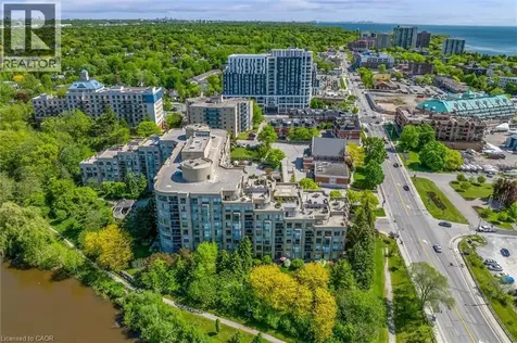 2511 Lakeshore Road West Oakville ON L6L 6L9
