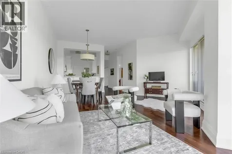 2511 Lakeshore Road West Oakville ON L6L 6L9