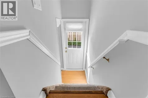 614 Drury Lane Burlington ON L7R 2X6
