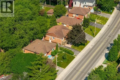 614 Drury Lane Burlington ON L7R 2X6