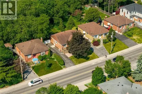 614 Drury Lane Burlington ON L7R 2X6
