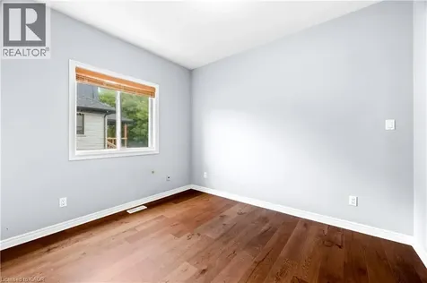 4 Clairfields Drive Guelph ON N1G 5H5